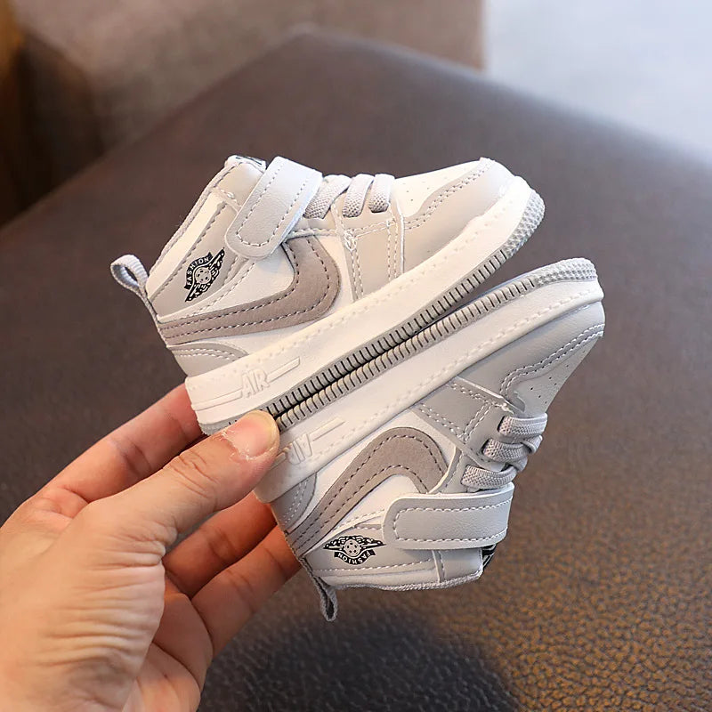2026 New Children's Mid-Top Sports Shoes Breathable Kids' Walking Shoes Boys Girls Fashion Casual Anti-Slip Shoes