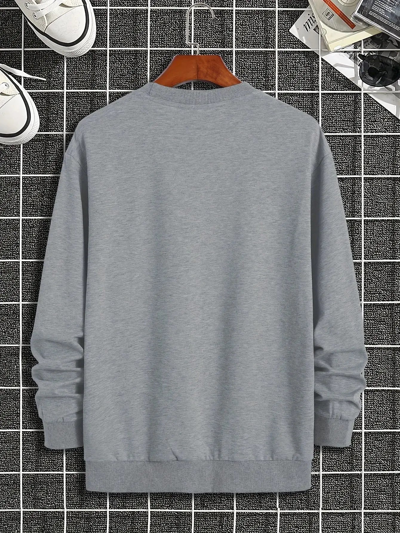 Men's sweatshirt autumn and winter fashionable casual loose BE KING bear cartoon printed fleece pullover round neck long sleeved sweatshirt Lizbert