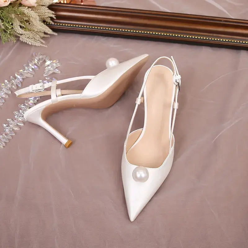 Soft & Bold Pointed Ladies Sandals Shoes Lizbert