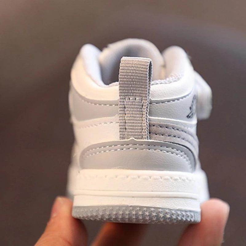 2026 New Children's Mid-Top Sports Shoes Breathable Kids' Walking Shoes Boys Girls Fashion Casual Anti-Slip Shoes