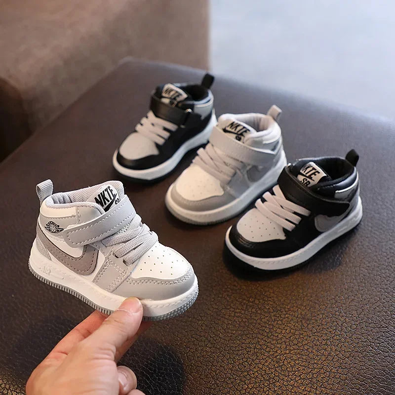 2026 New Children's Mid-Top Sports Shoes Breathable Kids' Walking Shoes Boys Girls Fashion Casual Anti-Slip Shoes